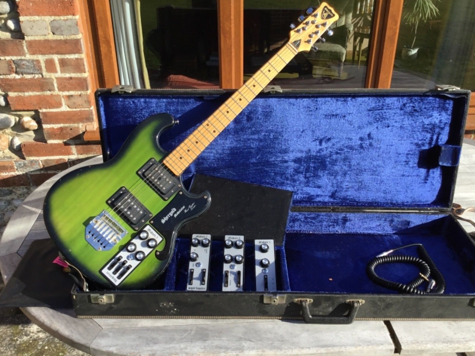 Shergold Modulator guitar