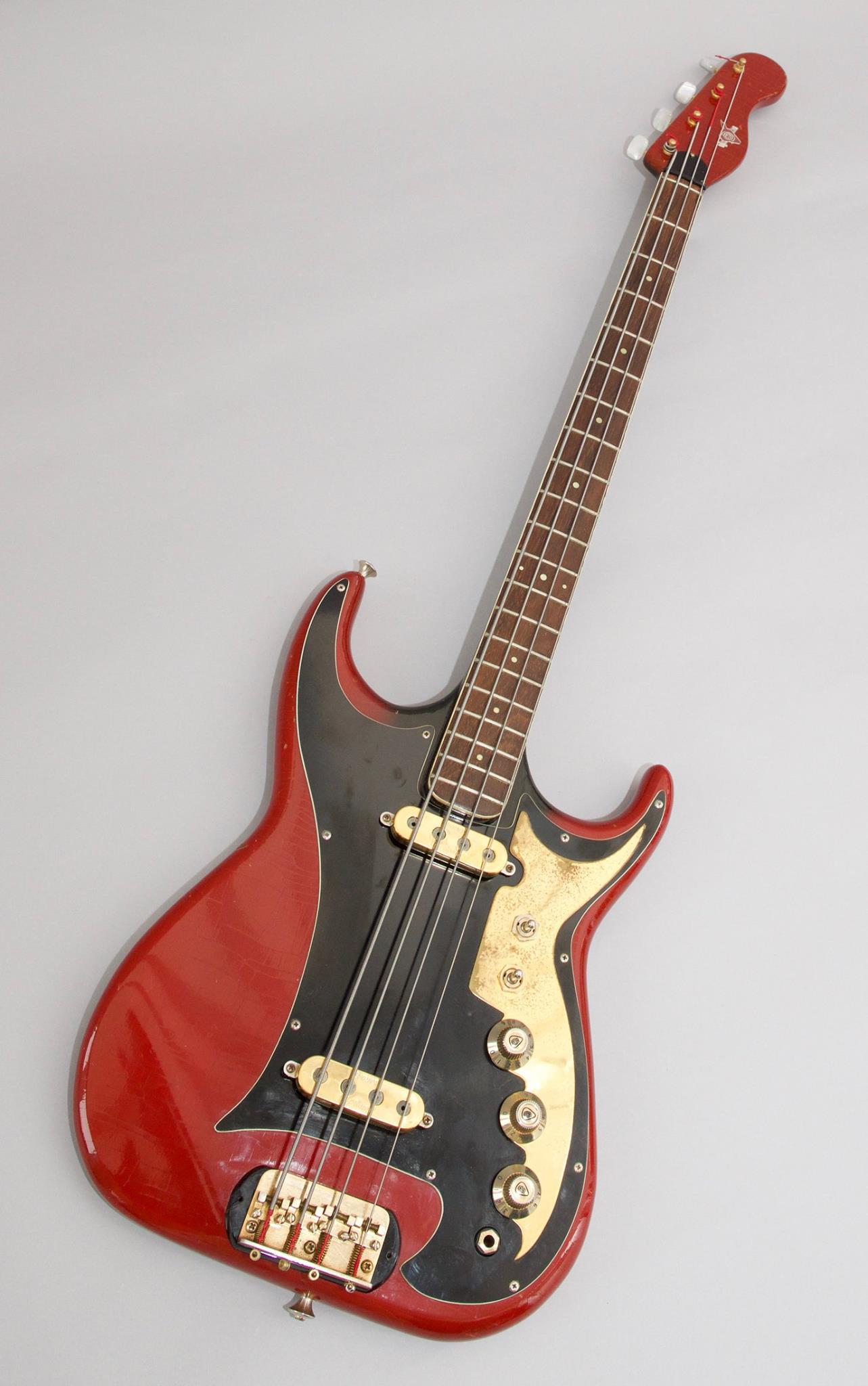 Burns Artiste-Deluxe-Bass